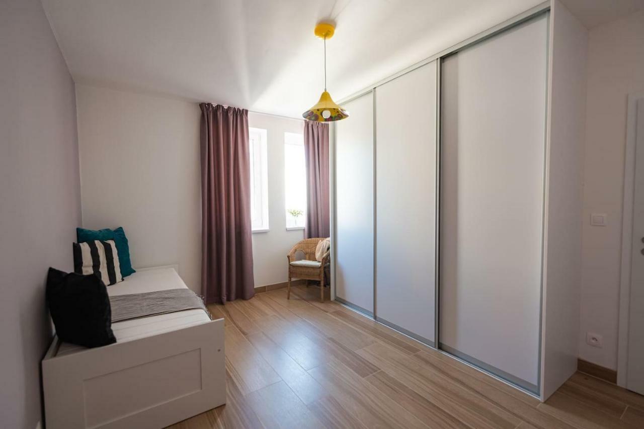 Private 5 Star 3 Room Flat And In-Door Pkg Nitra Eksteriør billede